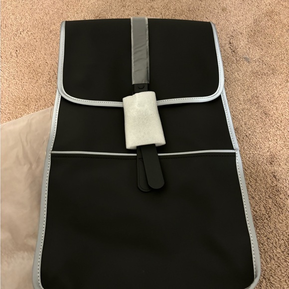 Rains Reflective Backpack Black Waterproof NWT Unisex - Picture 2 of 7